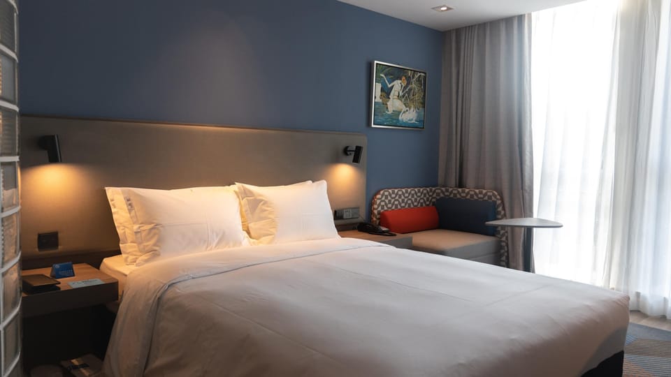 In-room safe, desk, blackout drapes, soundproofing