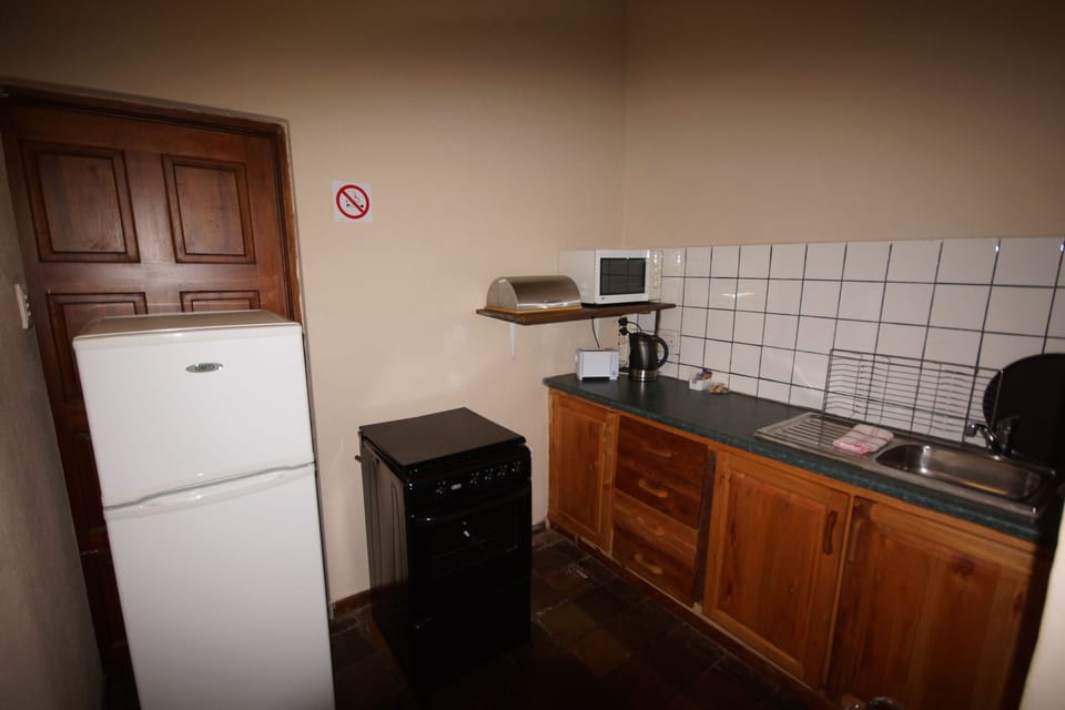 Garden Cottage (3) | Private kitchenette | Coffee/tea maker, fridge, electric kettle