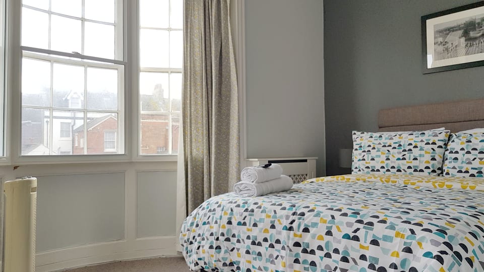 Deluxe Double Room, Ensuite, Sea View (1st Floor)