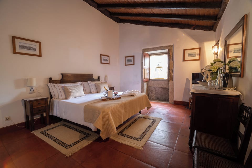 Superior Double Room | 1 bedroom, individually decorated, individually furnished, soundproofing