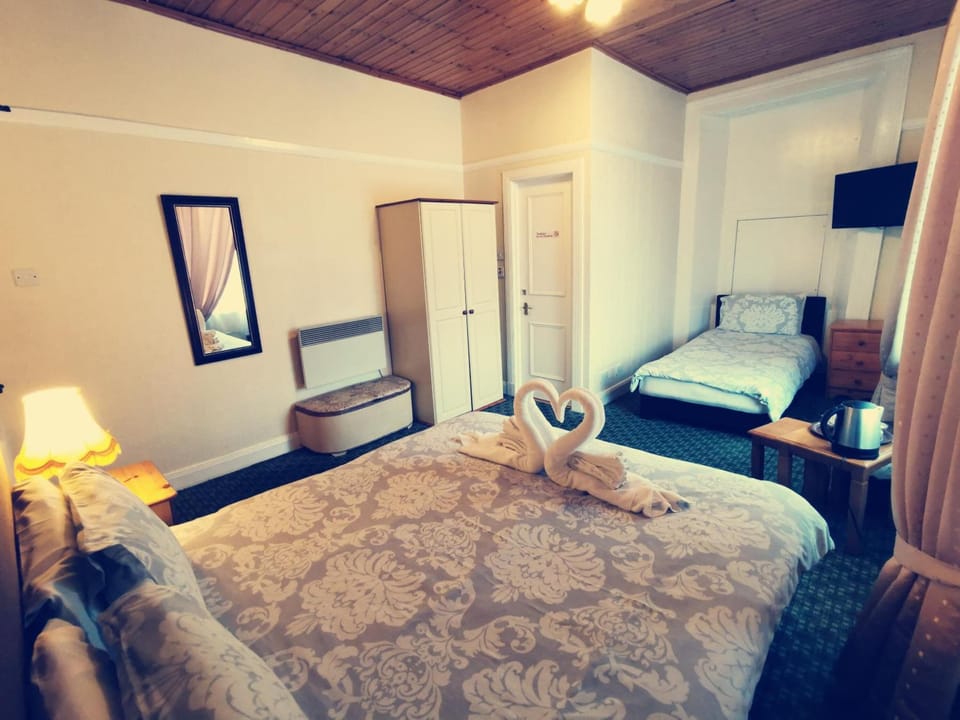 Egyptian cotton sheets, premium bedding, blackout drapes