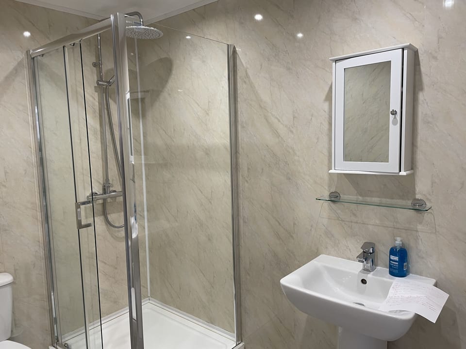 Double Room, Ensuite | Bathroom
