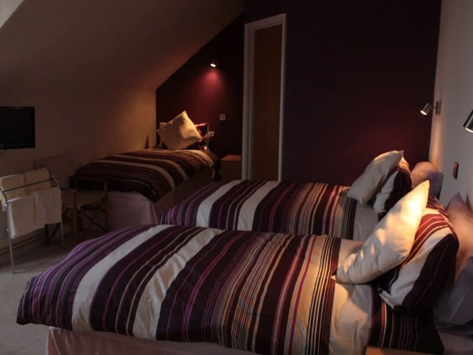 Triple Room, Ensuite (Sleeping 3)