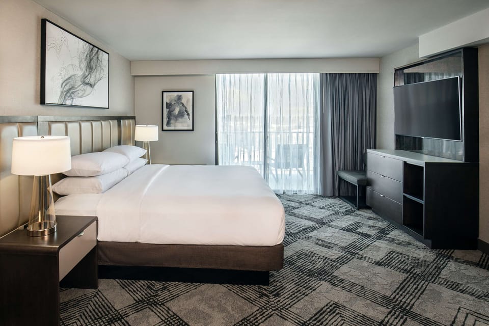 Premium bedding, pillowtop beds, in-room safe, desk