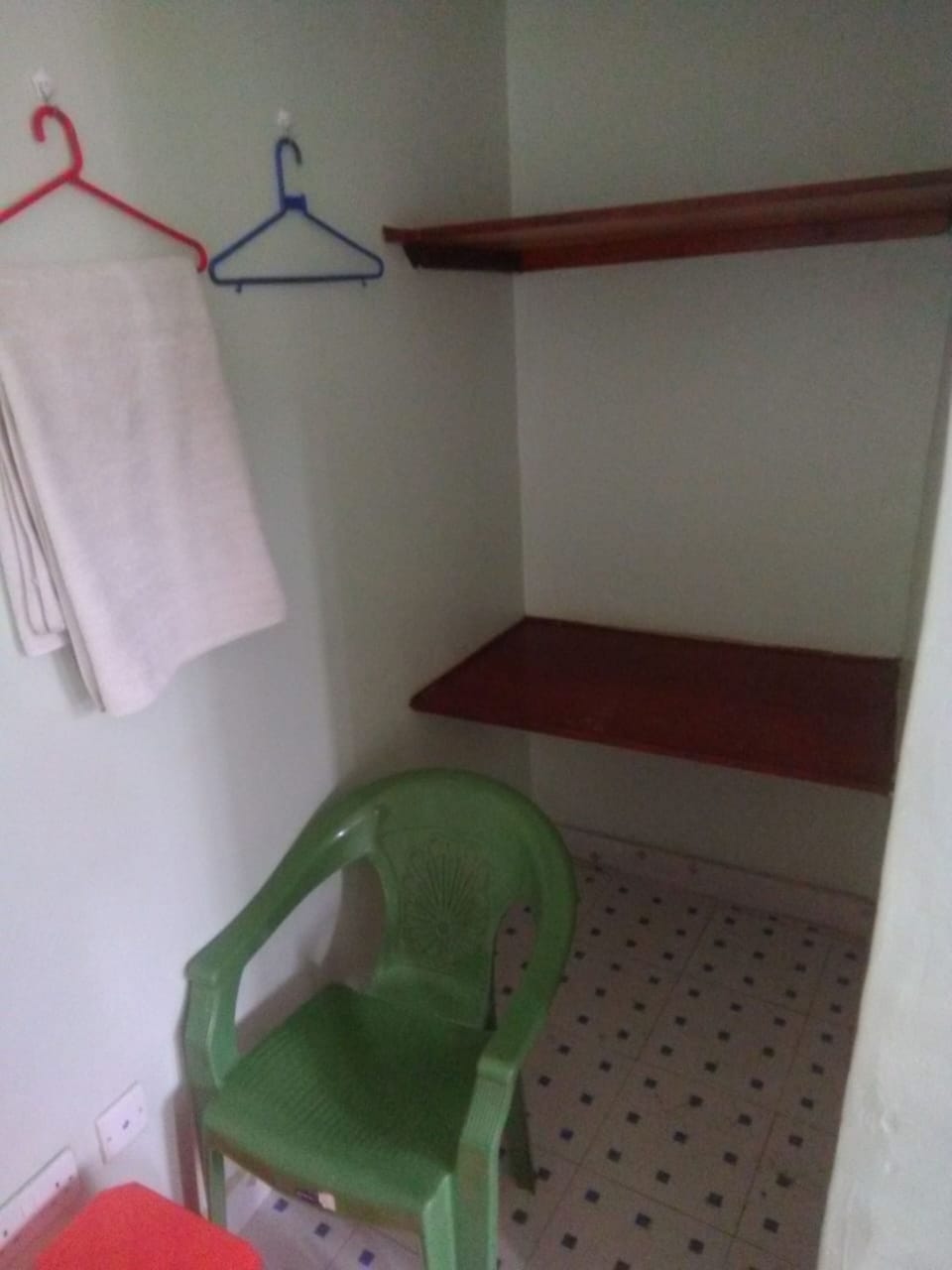 Standard Room | Desk, blackout drapes, free WiFi, bed sheets