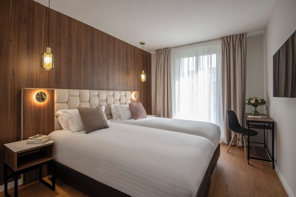 Executive Room with balcony - Renovated | In-room safe, desk, iron/ironing board, free WiFi