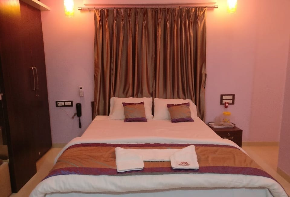 1 bedroom, blackout drapes, soundproofing, free WiFi