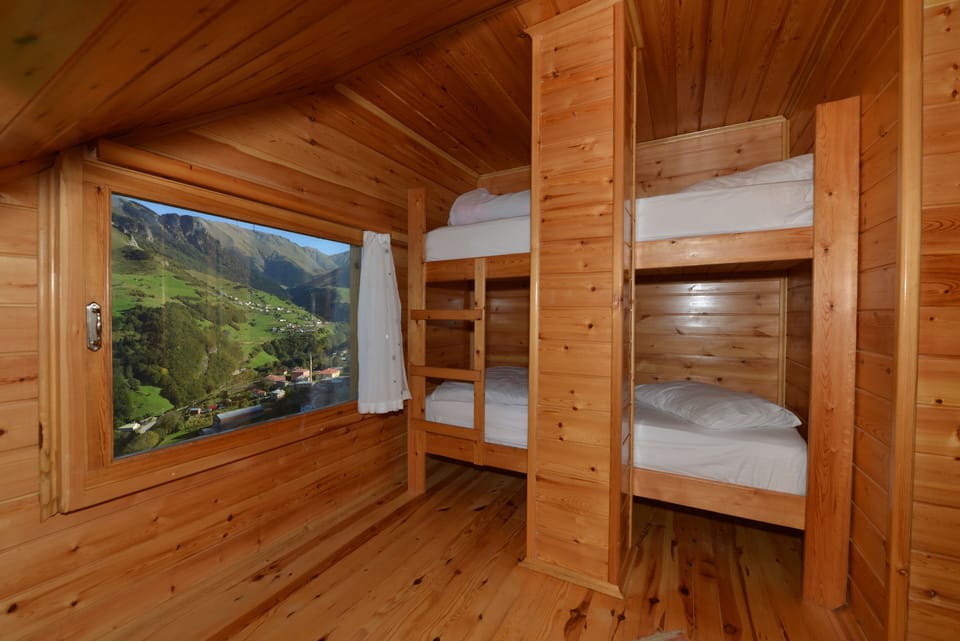 Standard Triple Room | Soundproofing, free WiFi, bed sheets