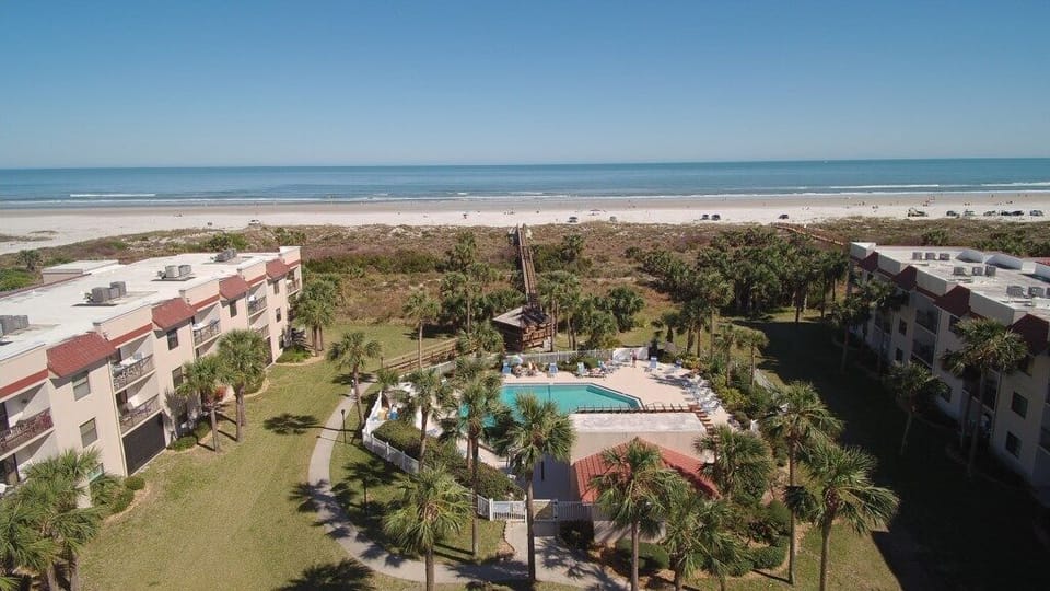 Condo, 2 Bedrooms | Aerial view