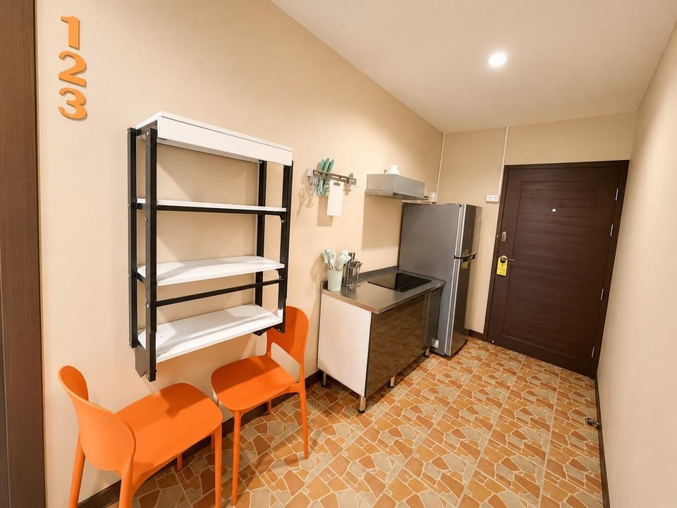 Family Room | Private kitchen | Electric kettle