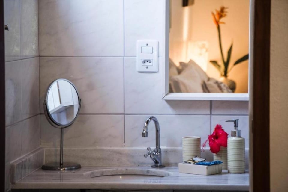 Comfort Double Room | Bathroom | Shower, hair dryer, soap, shampoo