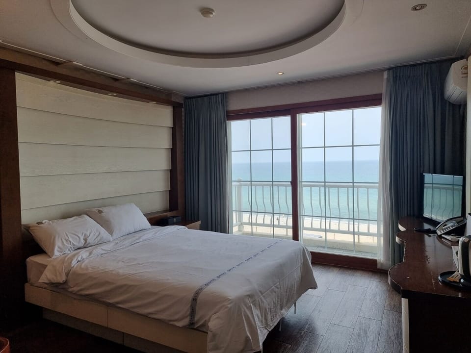 Deluxe Double Room 4F | Free WiFi