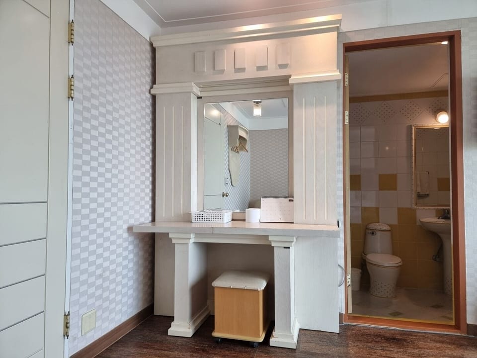 Deluxe Double Room 4F | Free WiFi