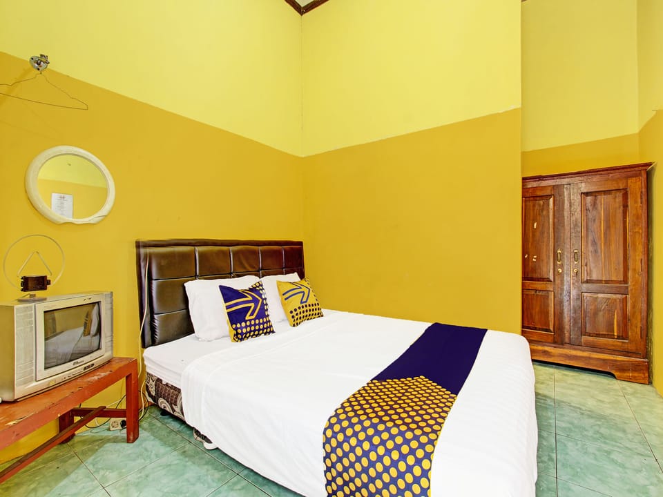 Double Room | Free WiFi, bed sheets
