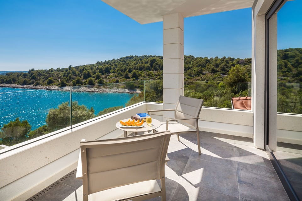 Deluxe Villa, 4 Bedrooms | Balcony