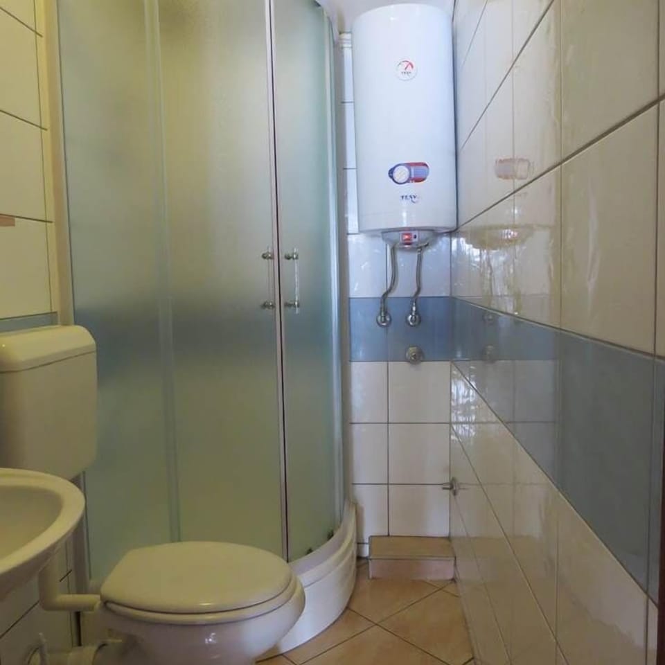 Towels, toilet paper
