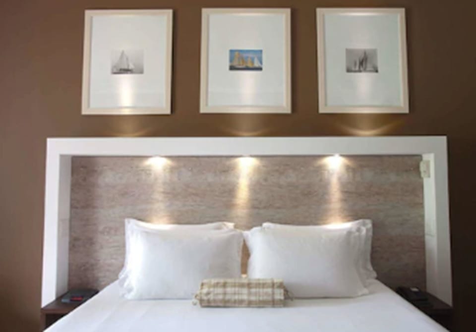 Minibar, in-room safe, blackout drapes, soundproofing