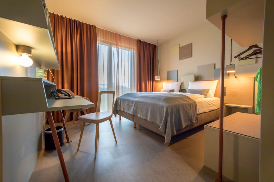 Standard Double Room | In-room safe, soundproofing, free WiFi, bed sheets