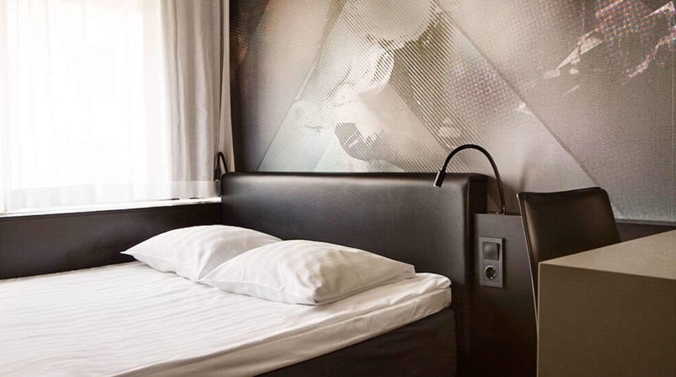 Blackout drapes, free WiFi, bed sheets, wheelchair access