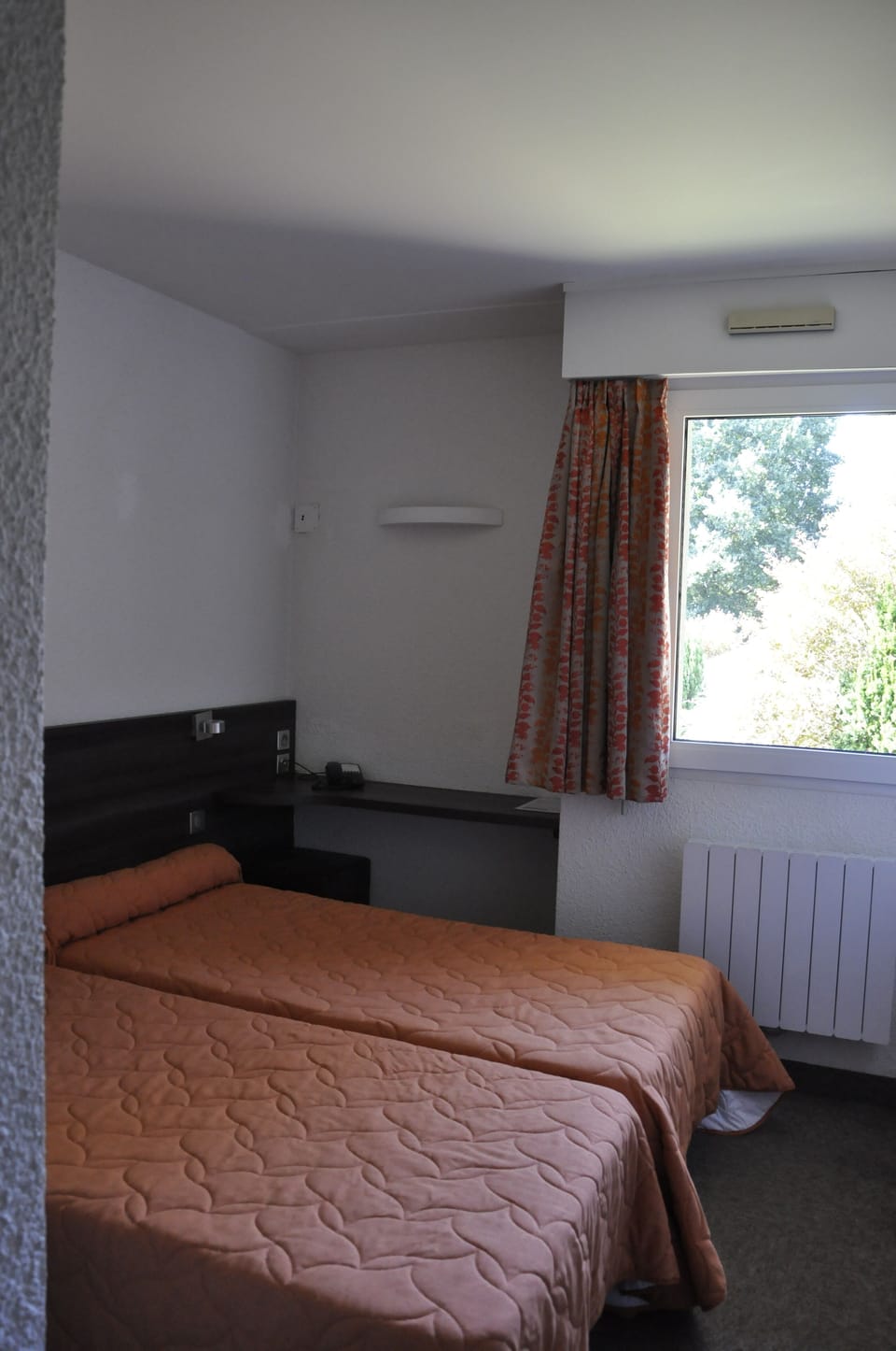 Double Room | Desk, blackout drapes, cribs/infant beds, free WiFi