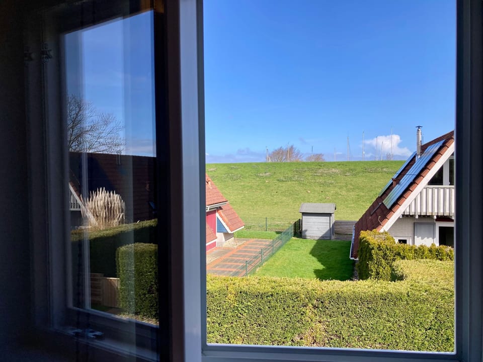 Bungalow, 3 Bedrooms, Balcony, Garden View | Interior