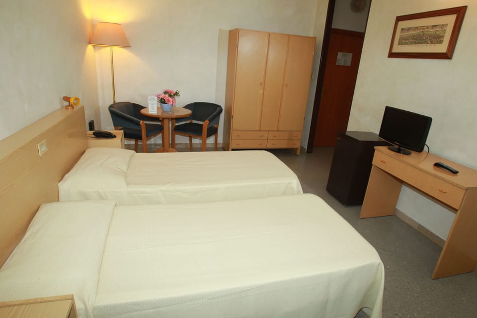 Basic Single Room Countryside View | Premium bedding, down comforters, memory foam beds, minibar
