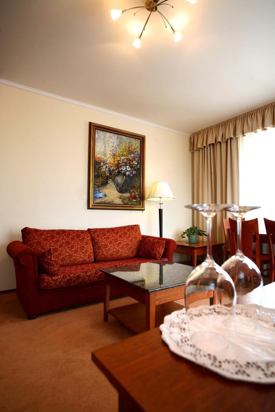 Suite | Living room | TV