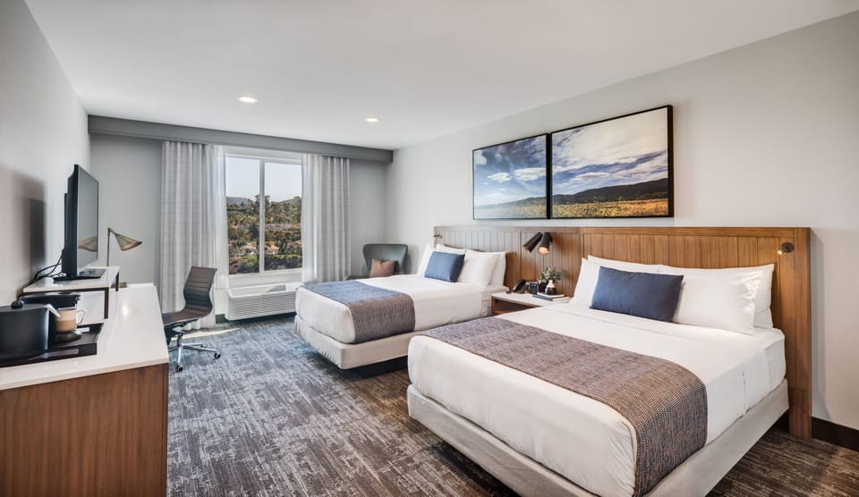 Hypo-allergenic bedding, in-room safe, desk, laptop workspace