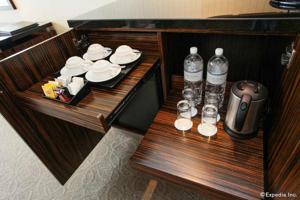 Premier Quadruple Room | Room amenity