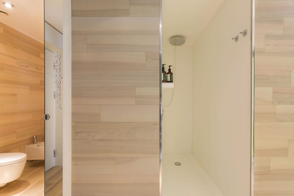 Eco-friendly toiletries, hair dryer, bidet, towels