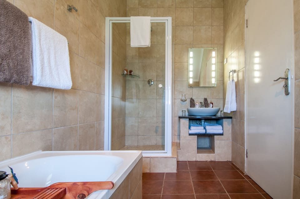 Free toiletries, hair dryer, bathrobes, towels