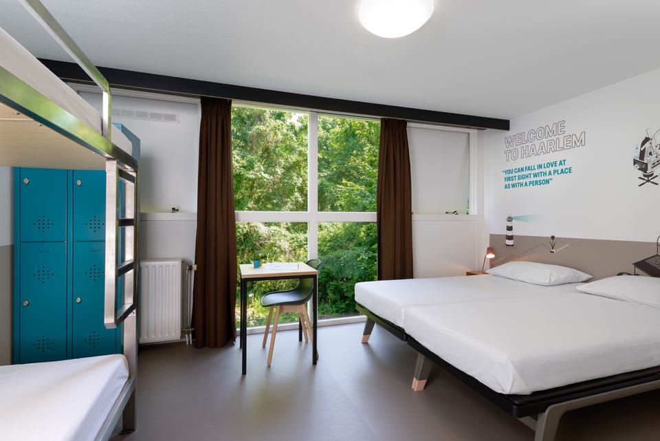 In-room safe, desk, WiFi (free), bed sheets