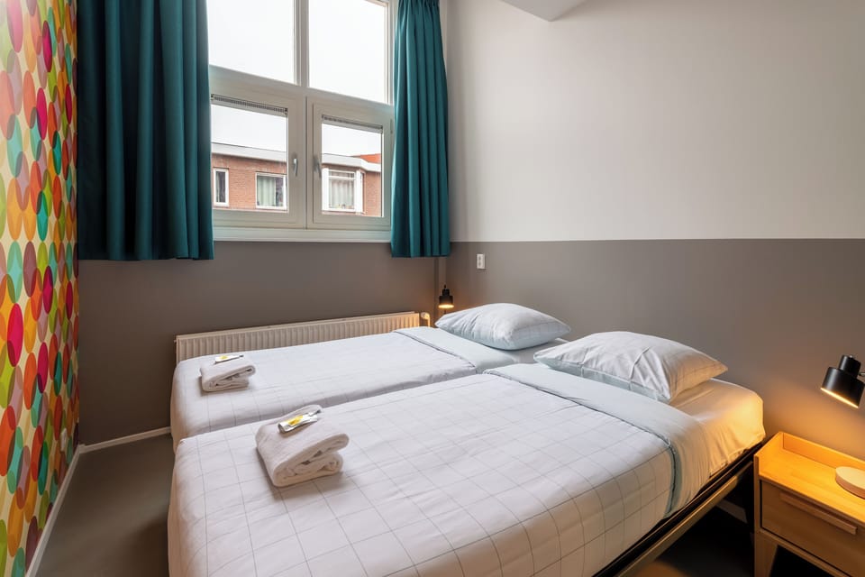 Comfort Double Room, 2 Twin Beds, Private Bathroom | WiFi (free), bed sheets