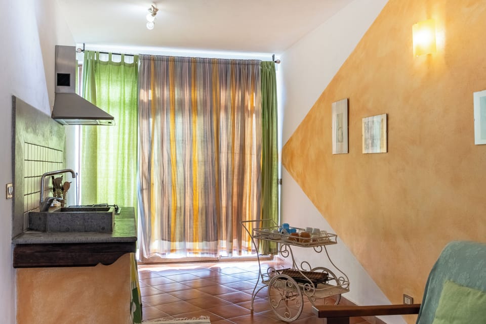Superior Apartment, 2 Bedrooms, Patio, Partial Sea View | Private kitchenette