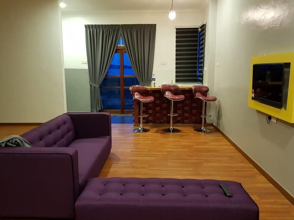 Studio | Living area