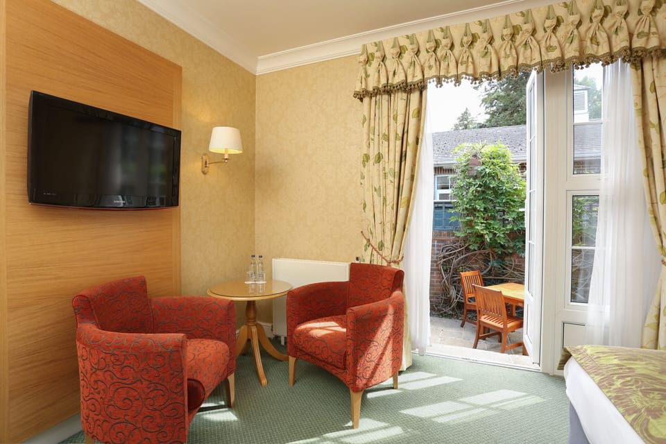 Spacious Double Room - Garden Lodge | Egyptian cotton sheets, premium bedding, in-room safe