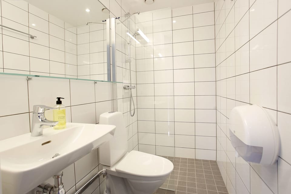 Kvibergs Vandrarhem - Hostel Hotel in Gothenburg