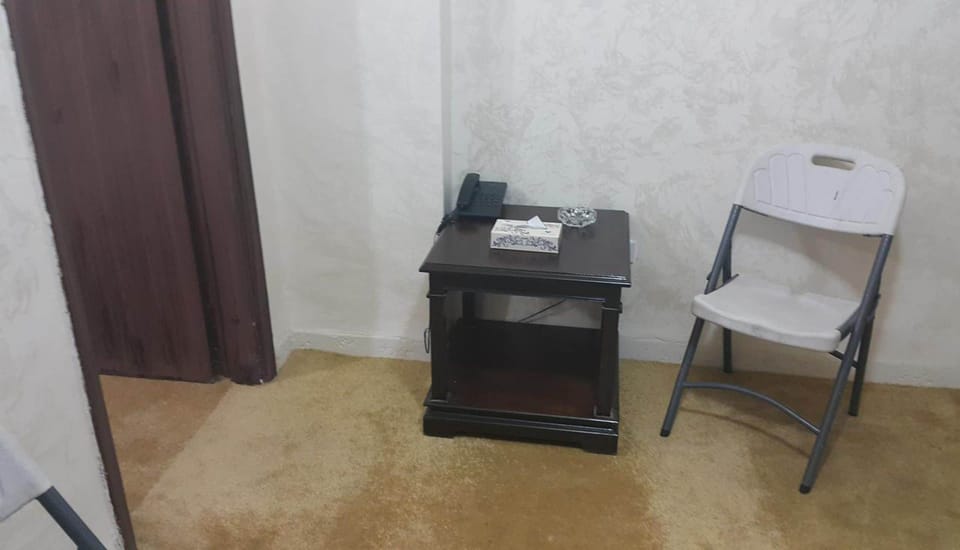 In-room safe, soundproofing, WiFi (free)