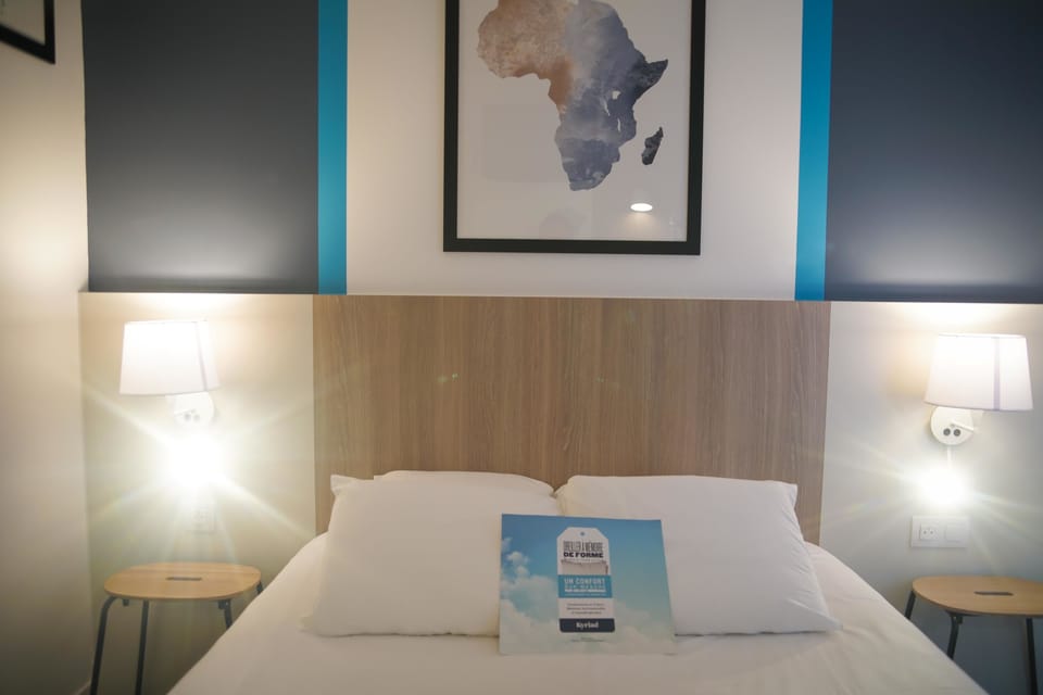 Standard Room, 1 Double Bed | Premium bedding, blackout drapes, soundproofing, cribs (free)