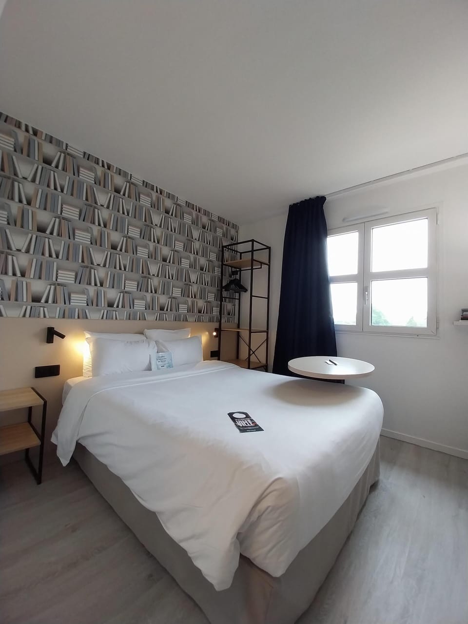 Standard Room, 1 Double Bed | Premium bedding, blackout drapes, soundproofing, free cribs/infant beds
