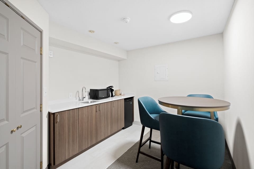 Premium Room | In-room dining