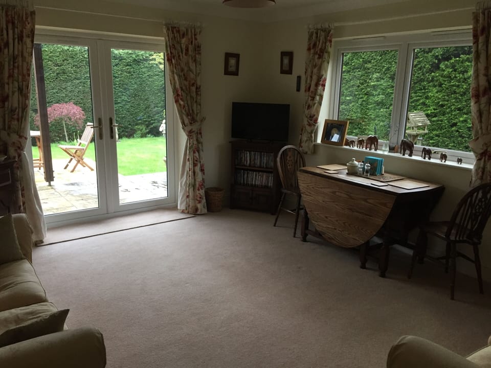 Double or Twin Room, Ensuite (Superking) | Lounge