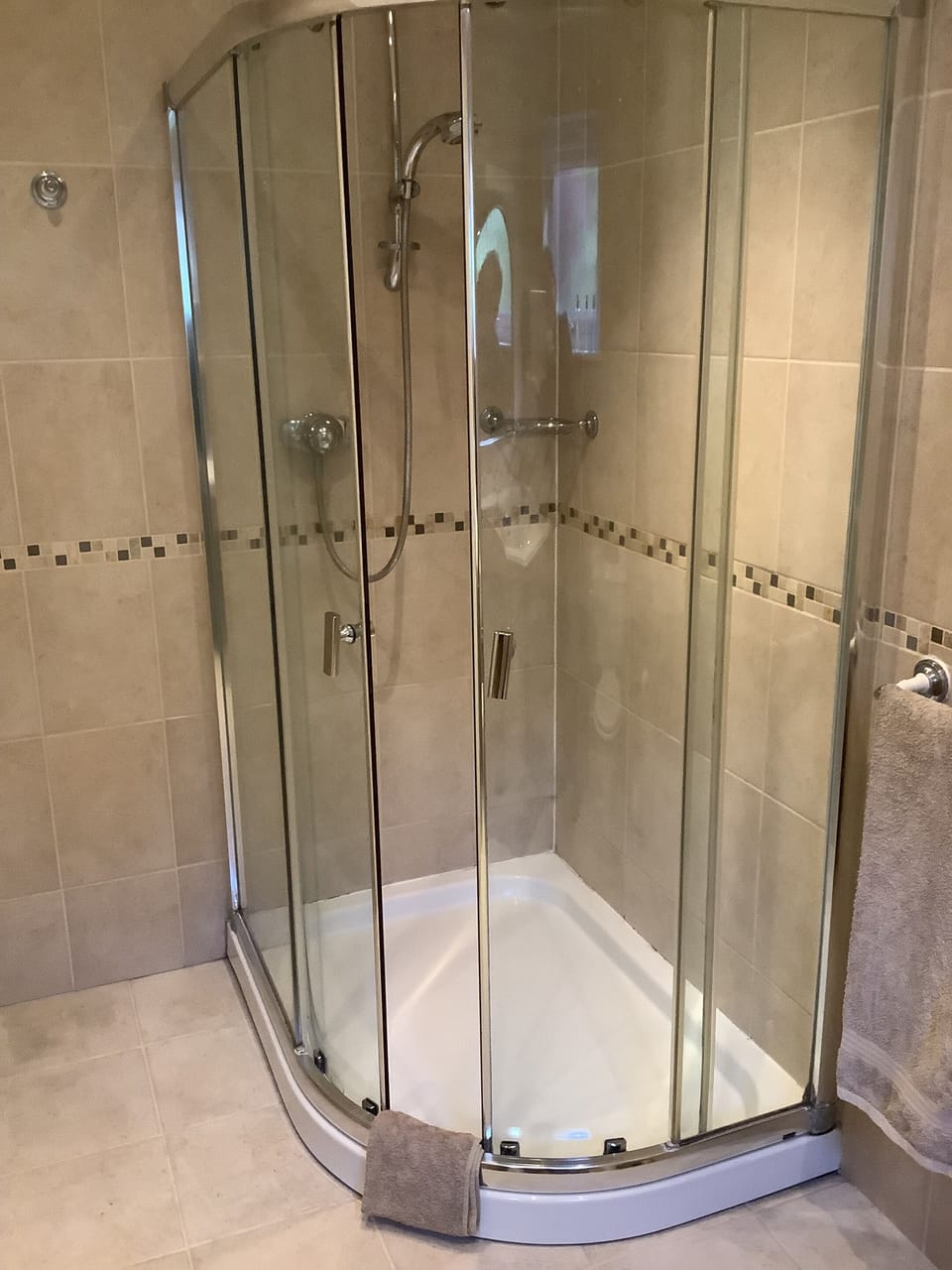Double or Twin Room, Ensuite (Superking) | Bathroom