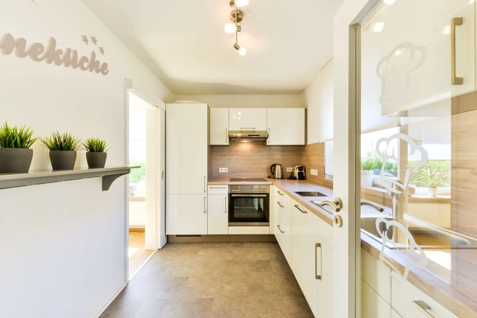 House, 3 Bedrooms, Non Smoking, Terrace | Private kitchen
