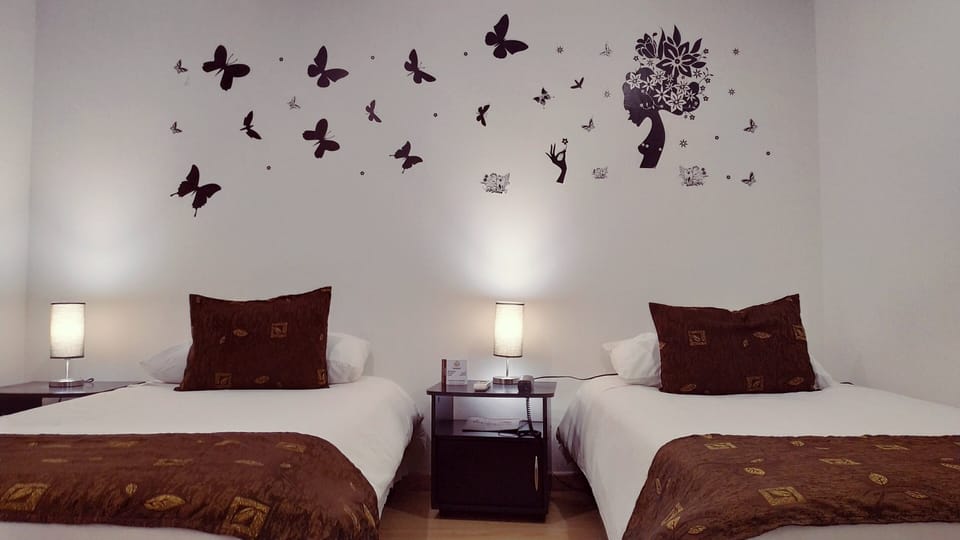 1 bedroom, premium bedding, in-room safe, desk