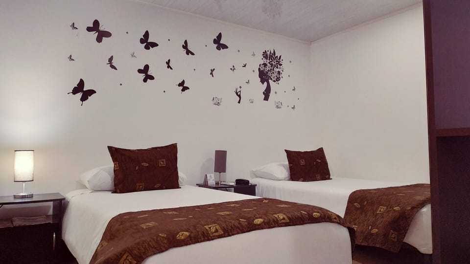 1 bedroom, premium bedding, in-room safe, desk