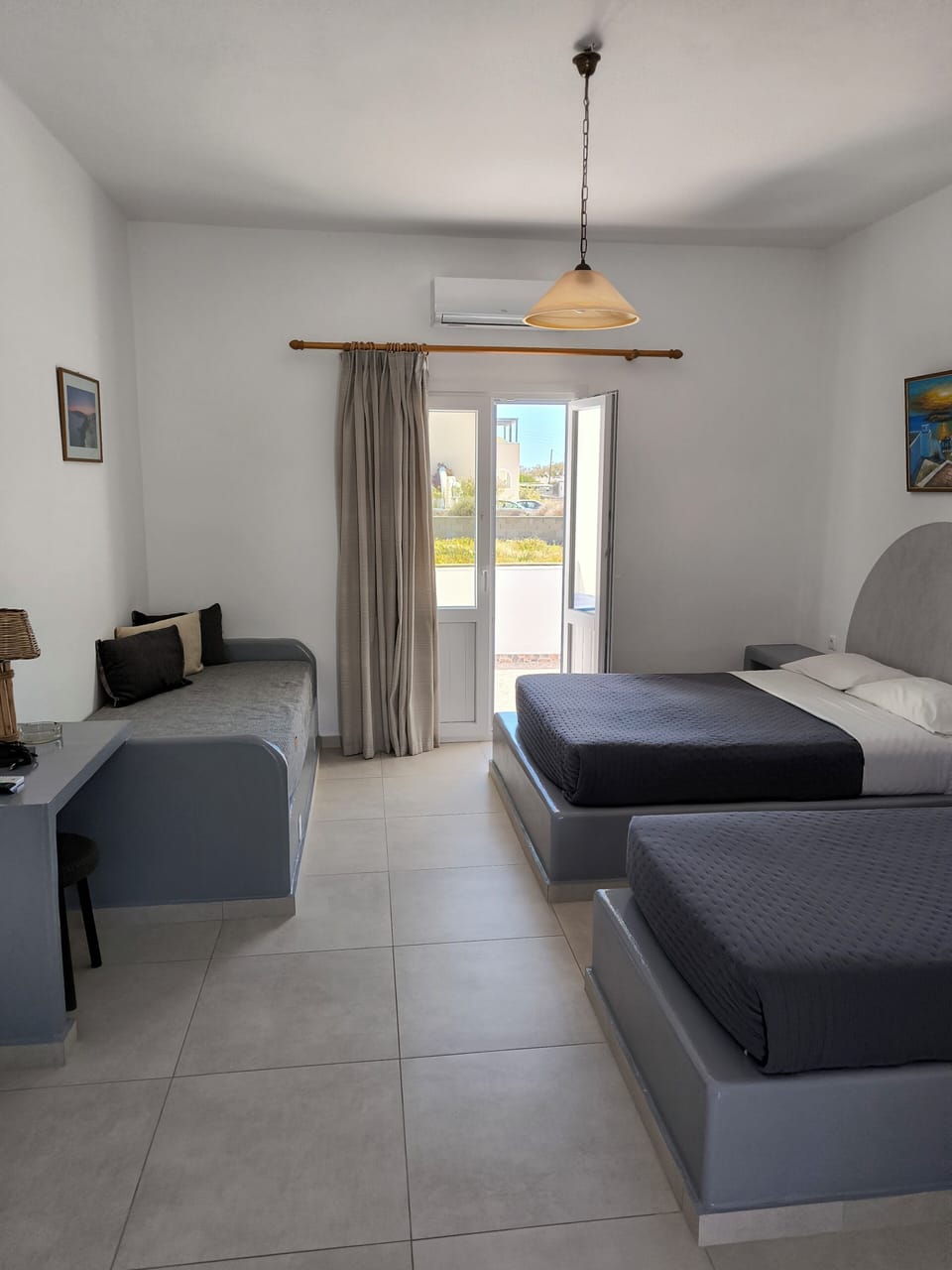 Studio for 3 people | Free WiFi, bed sheets
