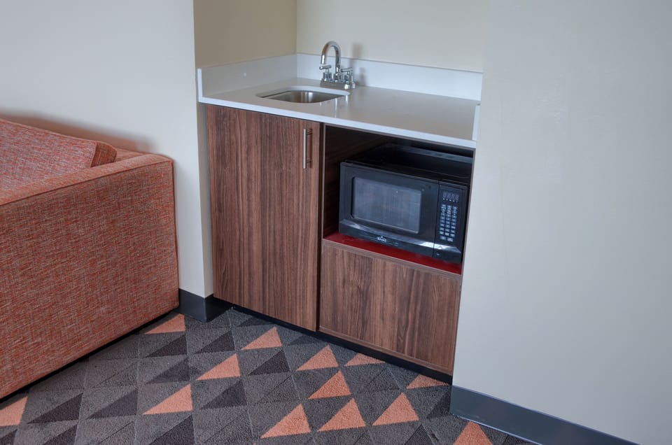 Premium bedding, pillowtop beds, desk, soundproofing