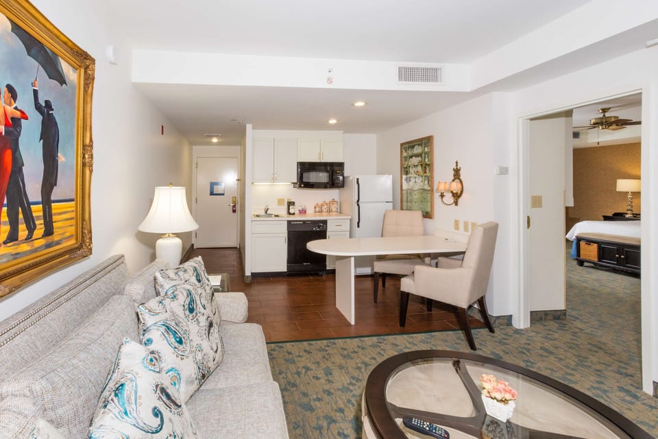 Suite, 1 King Bed, Non Smoking | Private kitchen | Fridge, dishwasher, coffee/tea maker