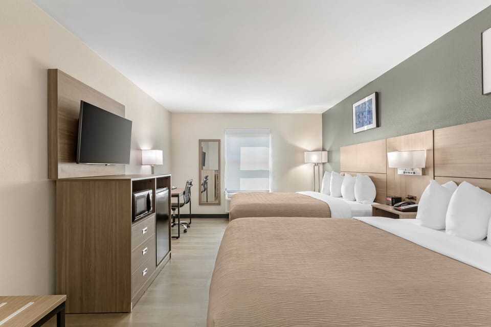 Desk, iron/ironing board, free WiFi, bed sheets
